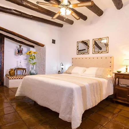 Casa El Lagarillo Con Piscina Privada * Alcaucín